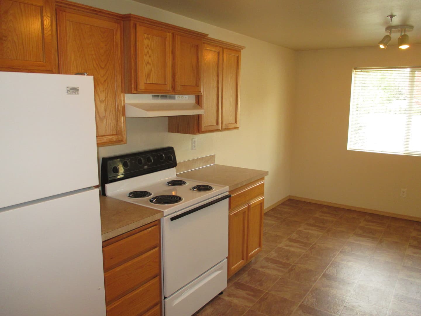 Salem Apartment: 247 Madrona Ave SE - 120