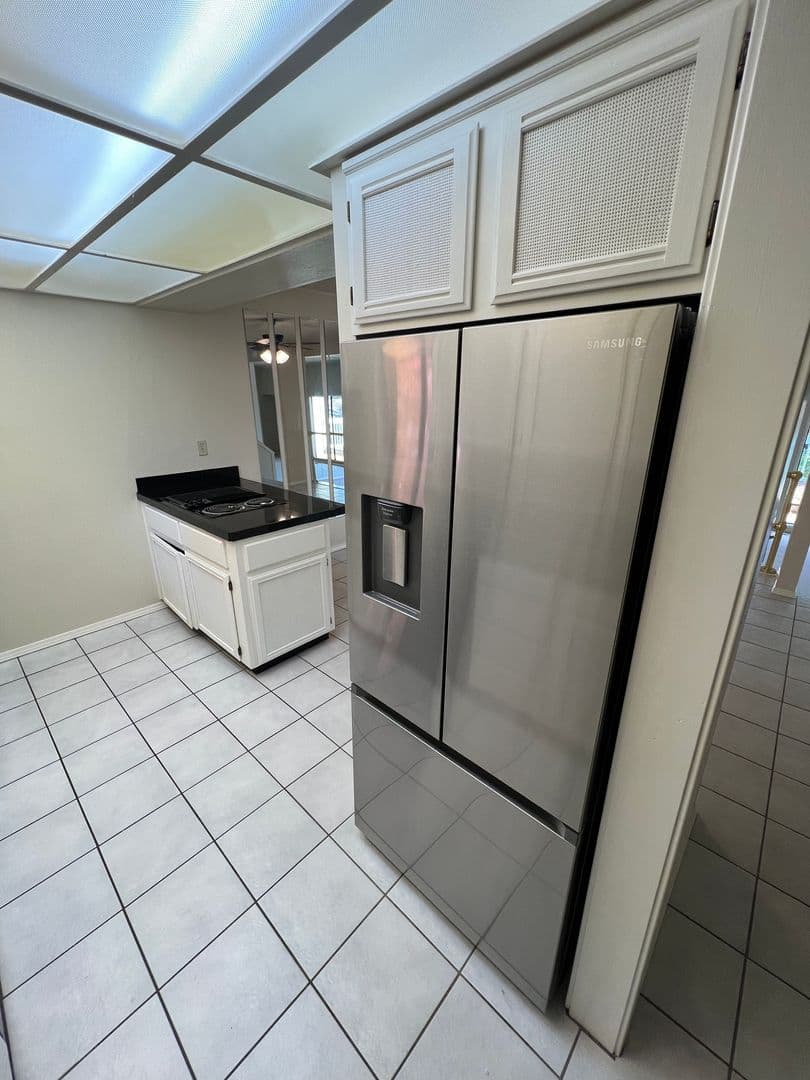 Salem House: 3566 Halifax Sq SE #13