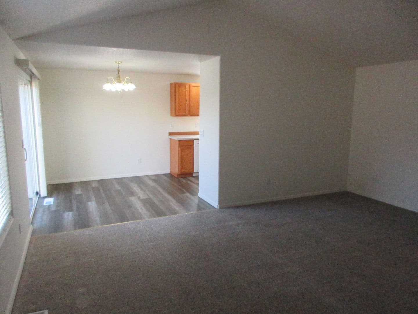 Salem House: 4523 Wildcherry Drive SE