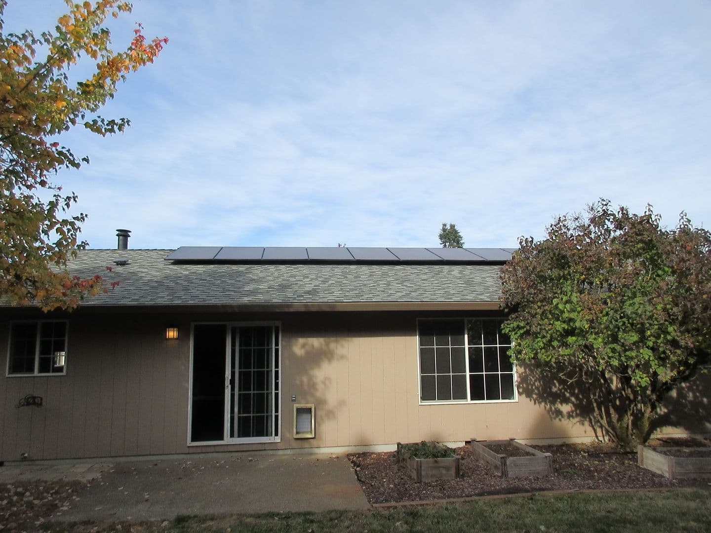 Salem House: 1340 Elser Dr SE