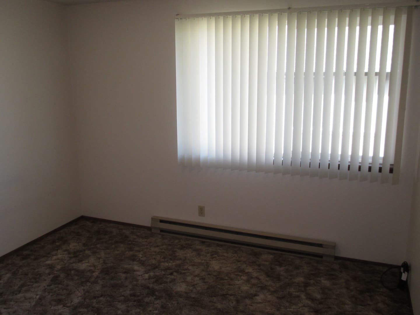 Salem Apartment: 137D Hrubetz Rd SE