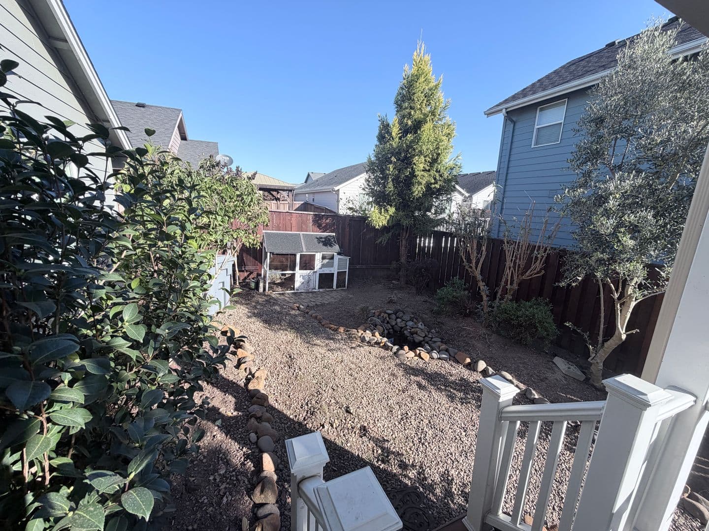 Dallas House: 456 SE Ray St