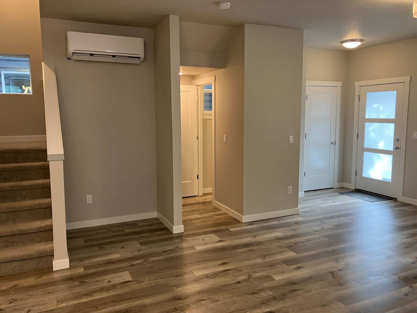 Salem House: 3731 Village Center Dr