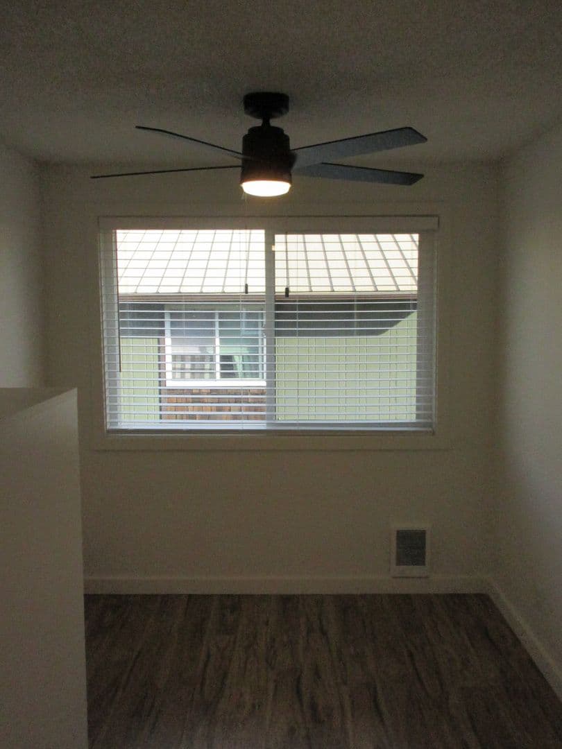 Salem Apartment: 1563 Commercial Street SE