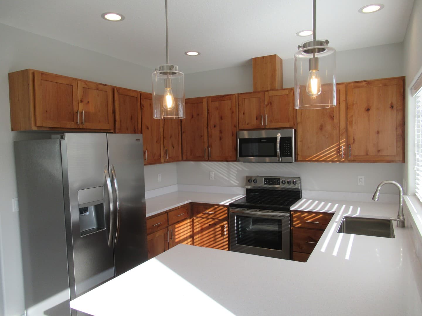 Salem Apartment: 1194 Mariel Place S
