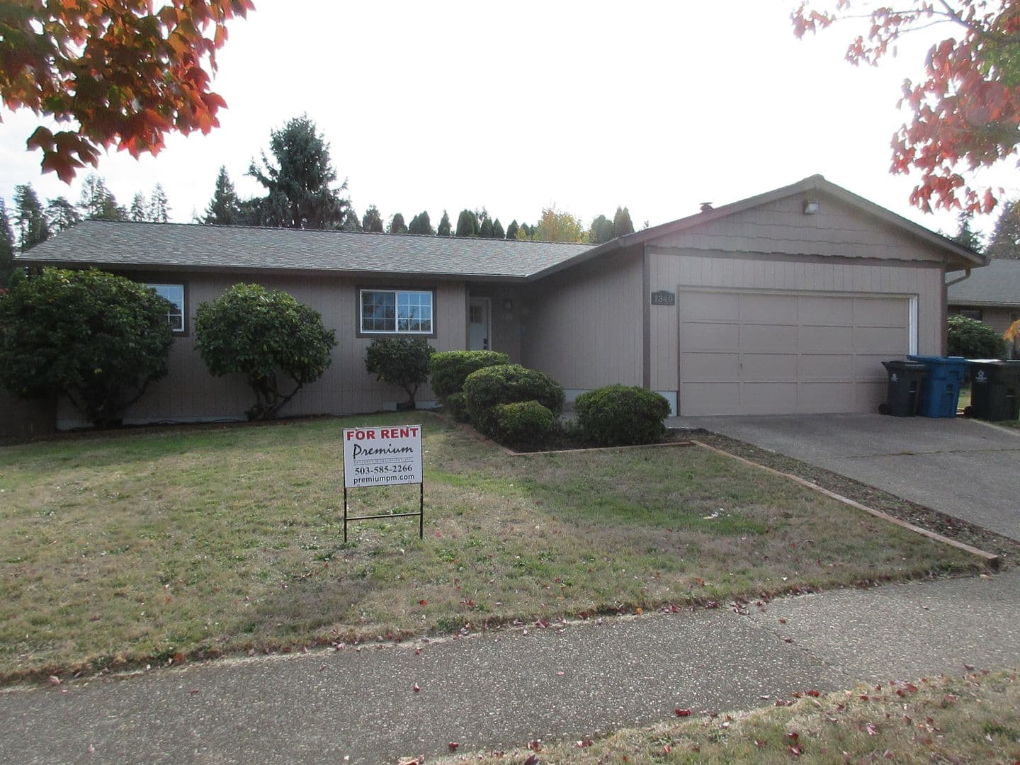 Salem House: 1340 Elser Dr SE