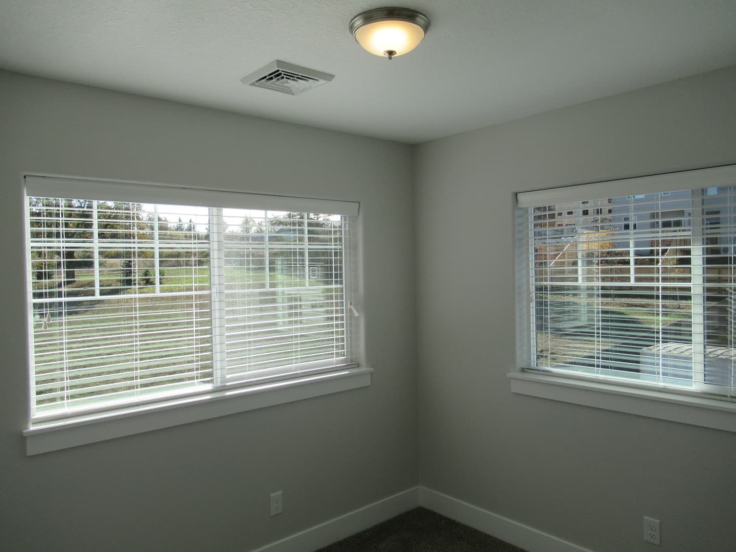 Salem Apartment: 1194 Mariel Place S