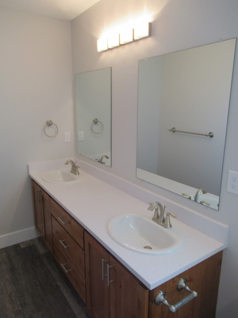 Salem Apartment: 1194 Mariel Place S