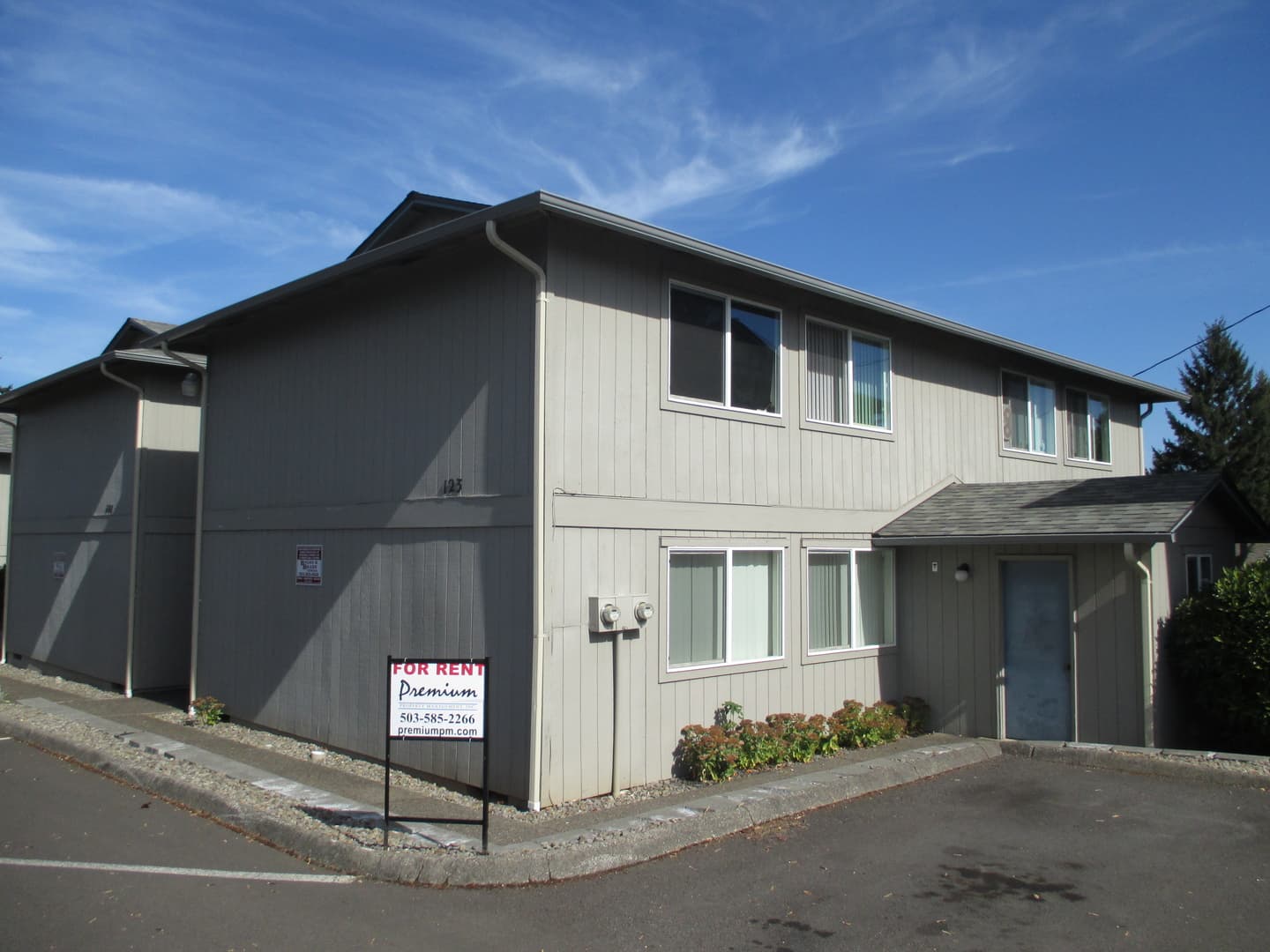Salem Apartment: 137D Hrubetz Rd SE