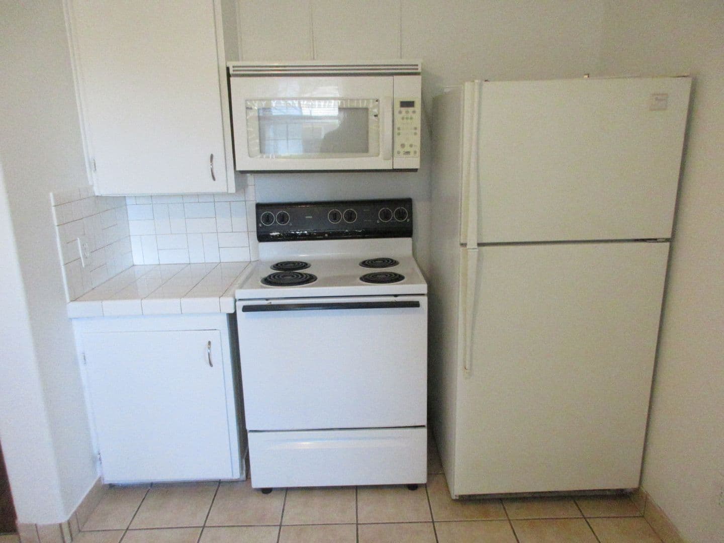 Salem House: 2810 Claxter Rd NE