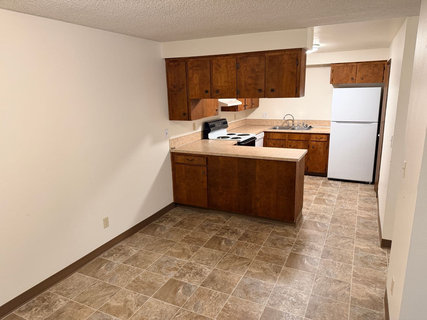 Salem Apartment: 1752 Salishan St. SE