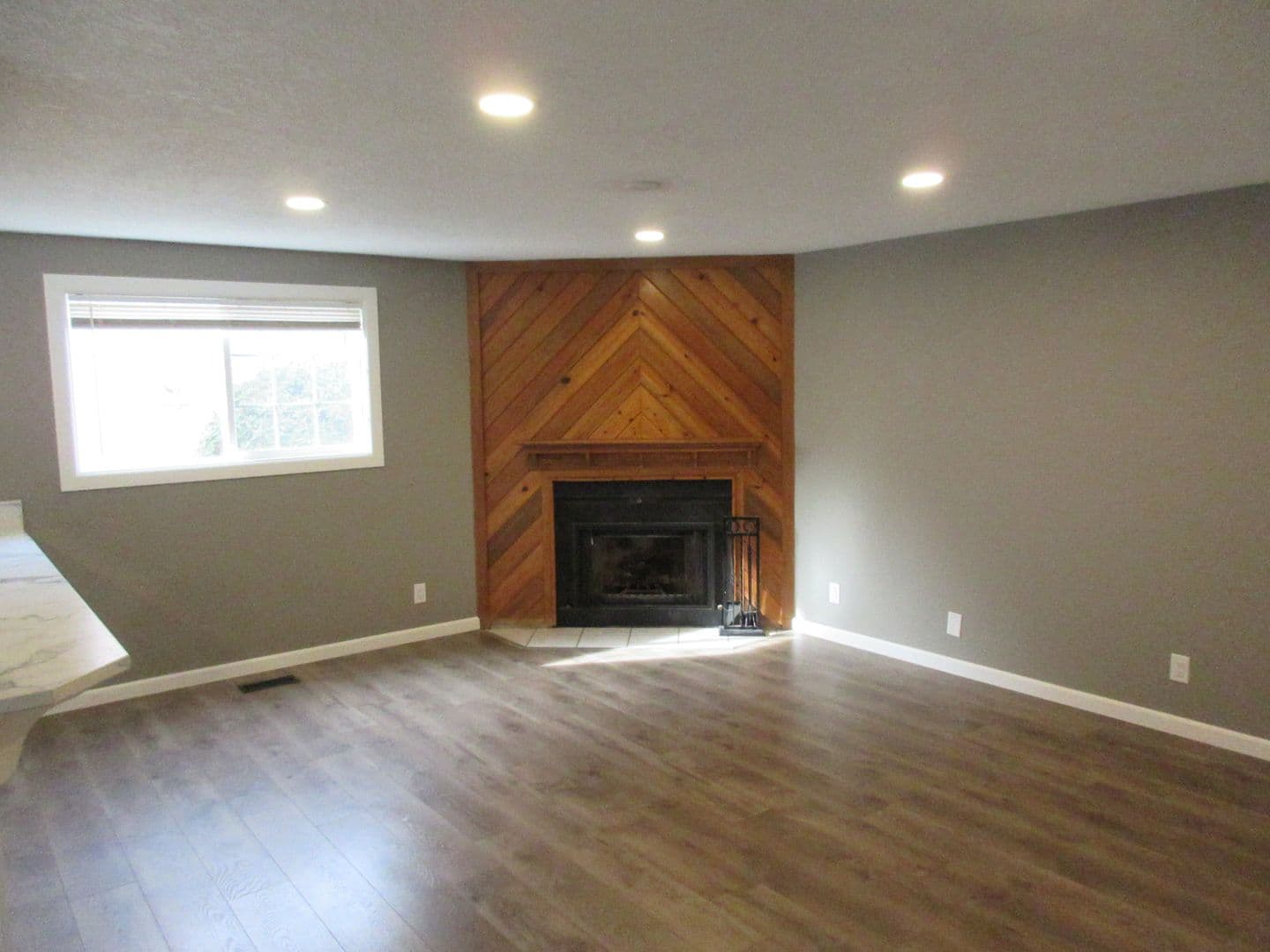 Salem House: 1340 Elser Dr SE