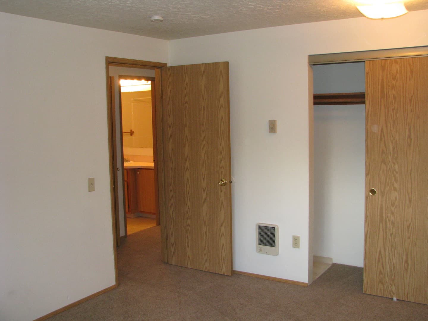 Keizer Apartment: 4265 Tiffany Place NE