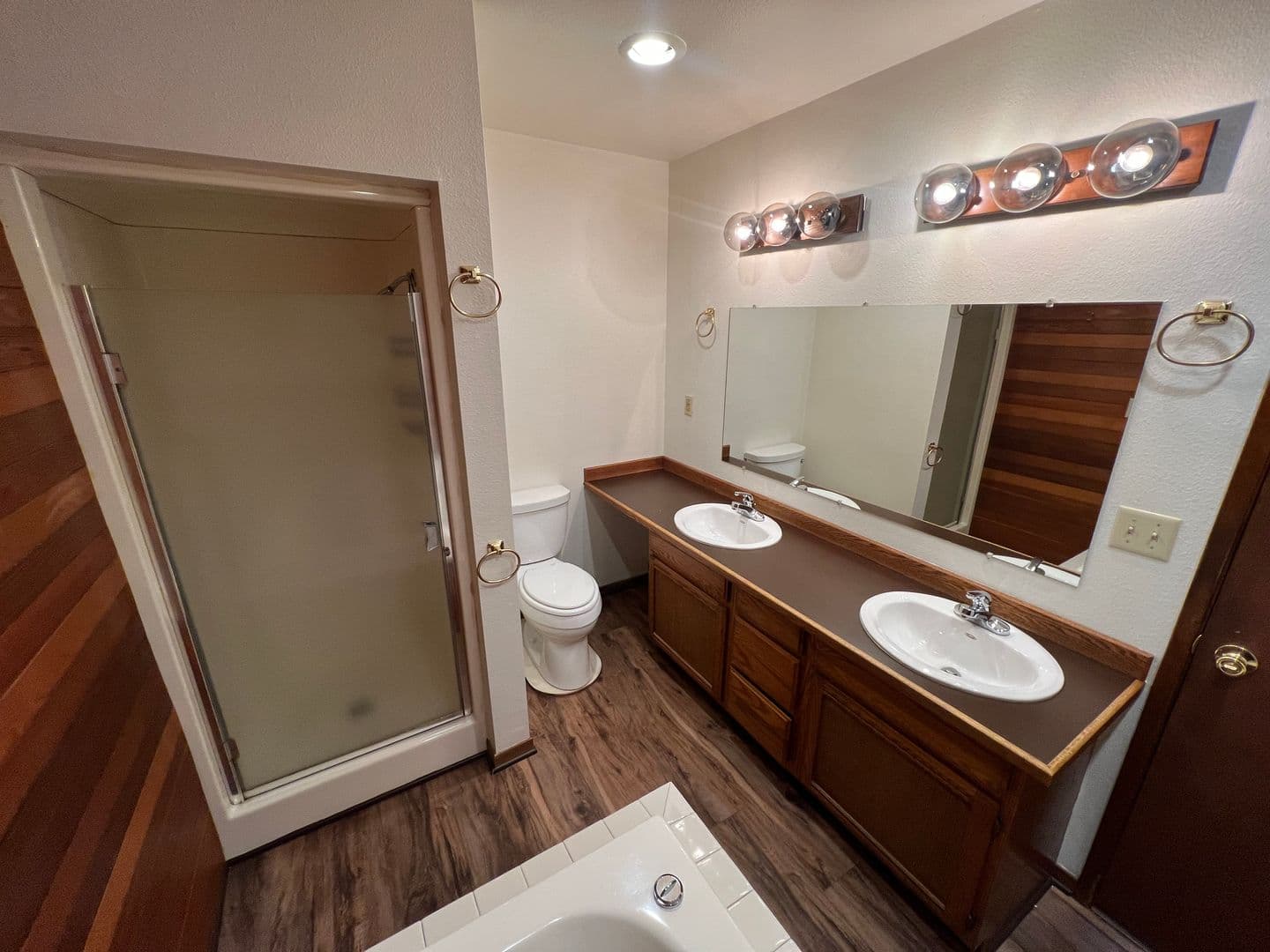 Salem House: 3566 Halifax Sq SE #13