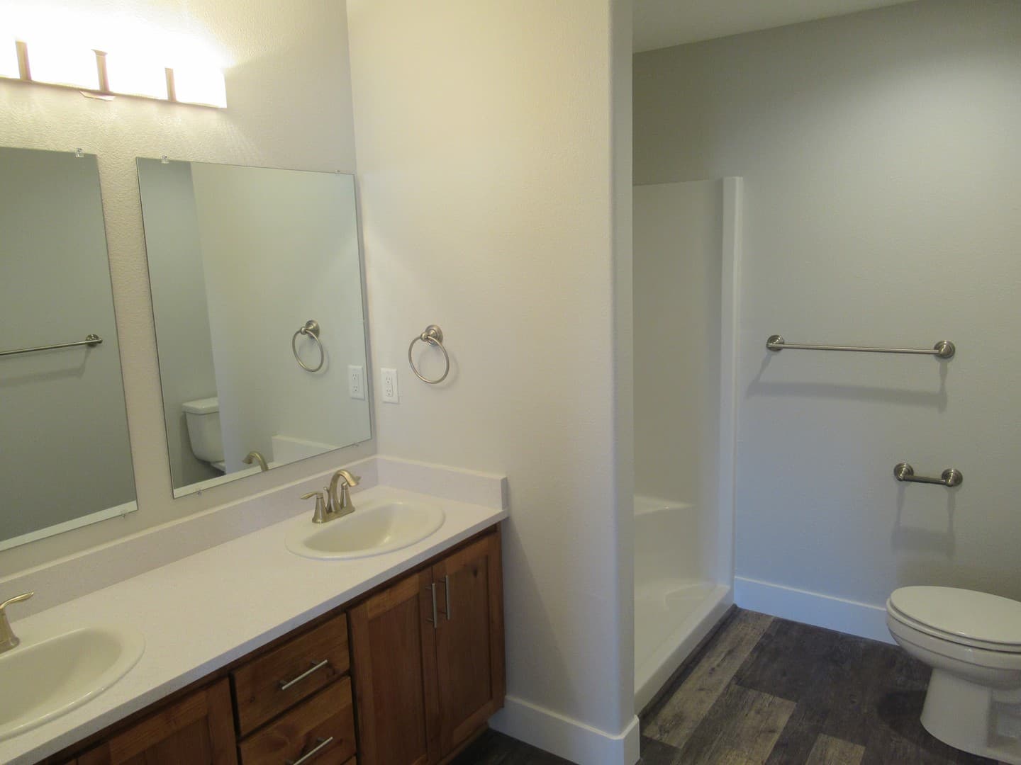Salem Apartment: 1194 Mariel Place S