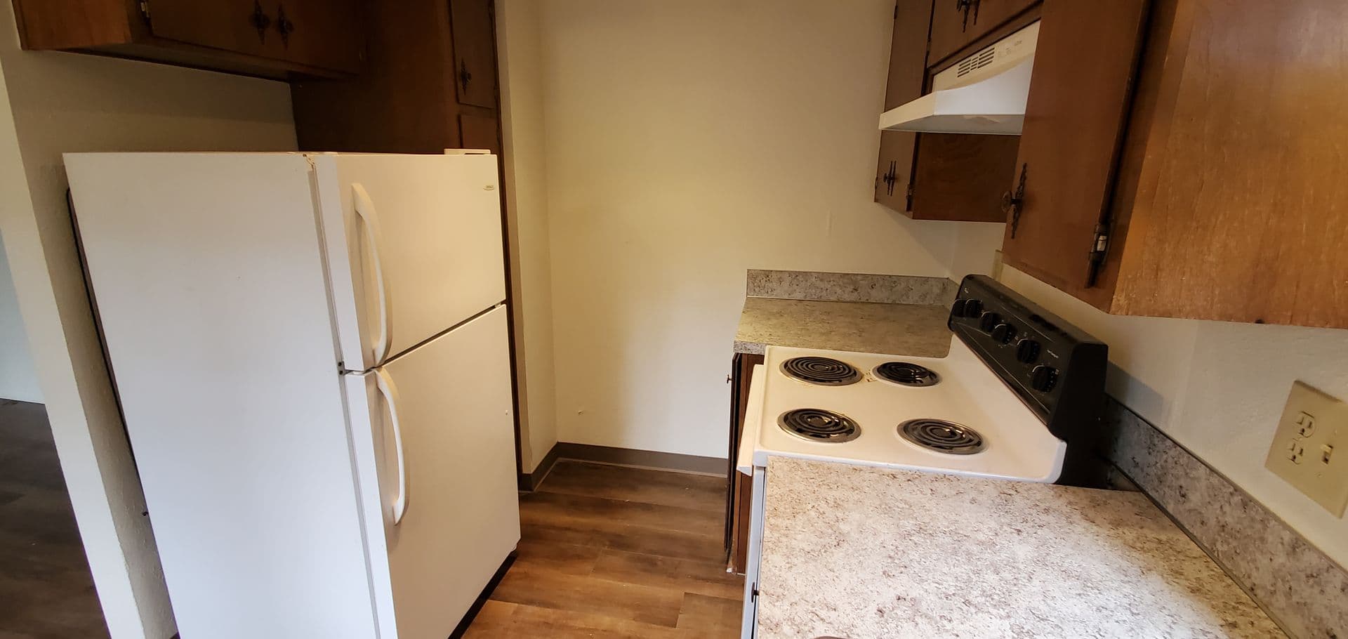 Salem Apartment: 1113 Waller St SE
