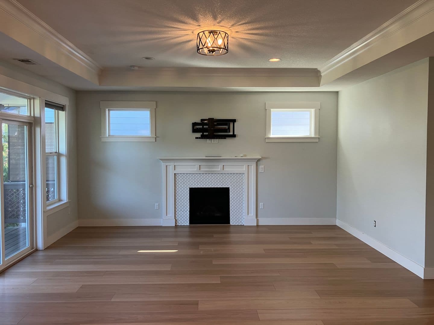Salem House: 5724 Mt Vernon St SE