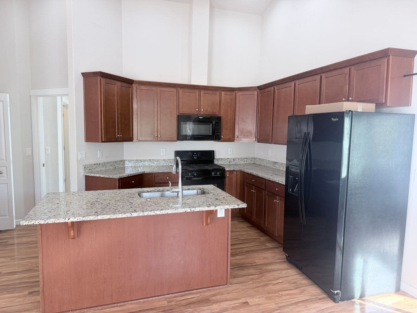Dallas House: 456 SE Ray St