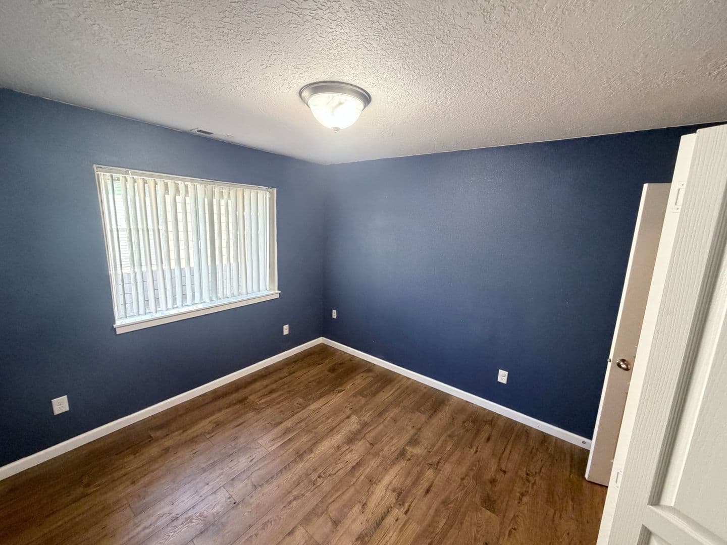 Dallas House: 456 SE Ray St