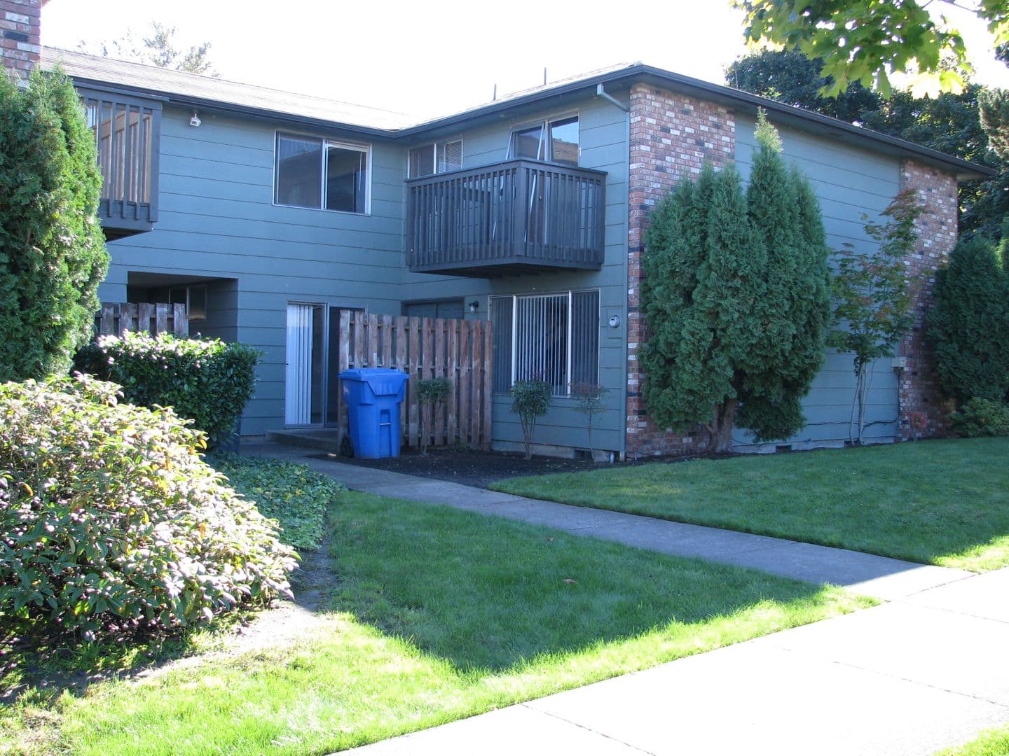 Salem Apartment: 1752 Salishan St. SE