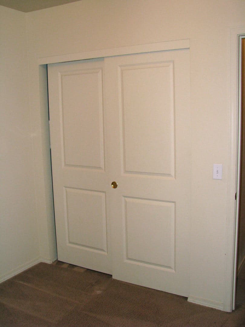 Keizer Apartment: 4995 Delight St N #202