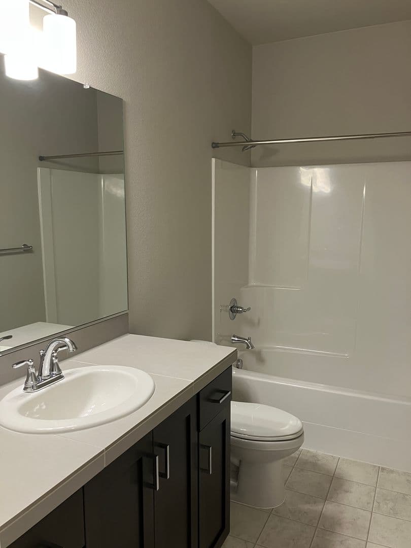 Salem House: 3731 Village Center Dr