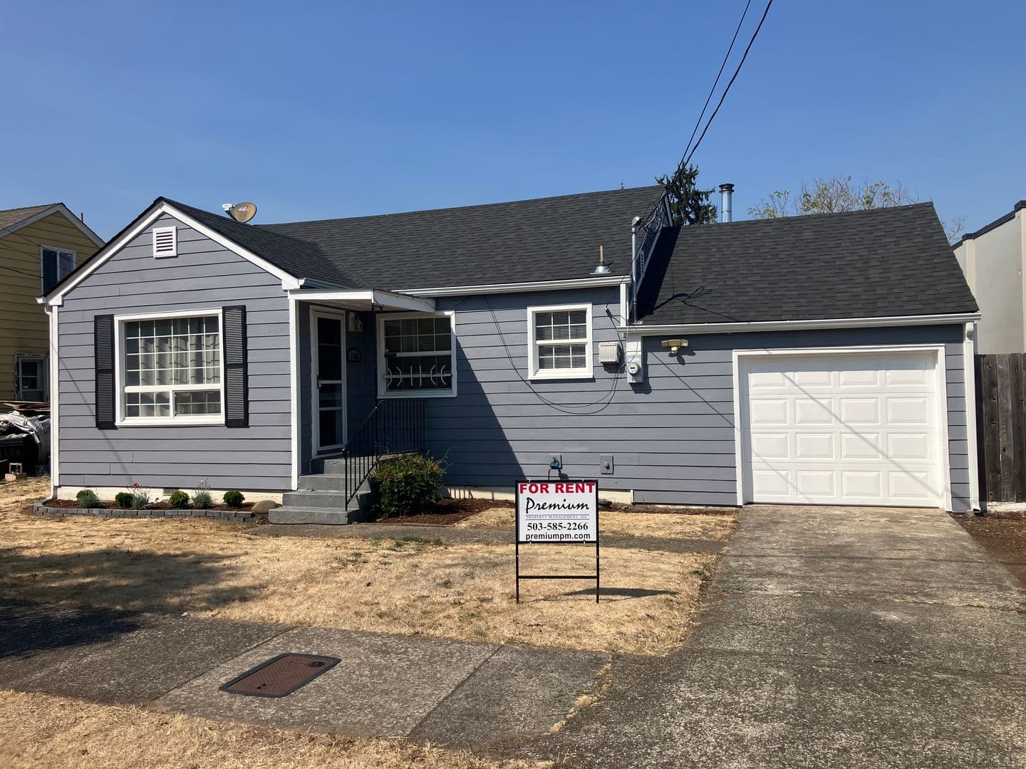 Salem House: 1165 Oxford St SE