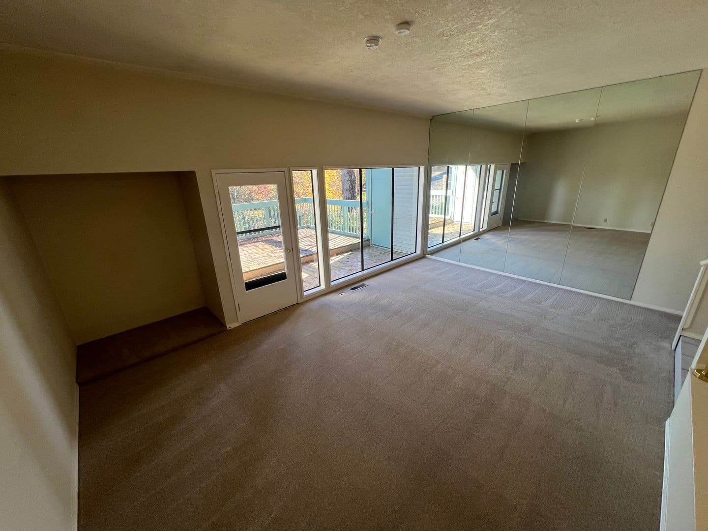 Salem House: 3566 Halifax Sq SE #13