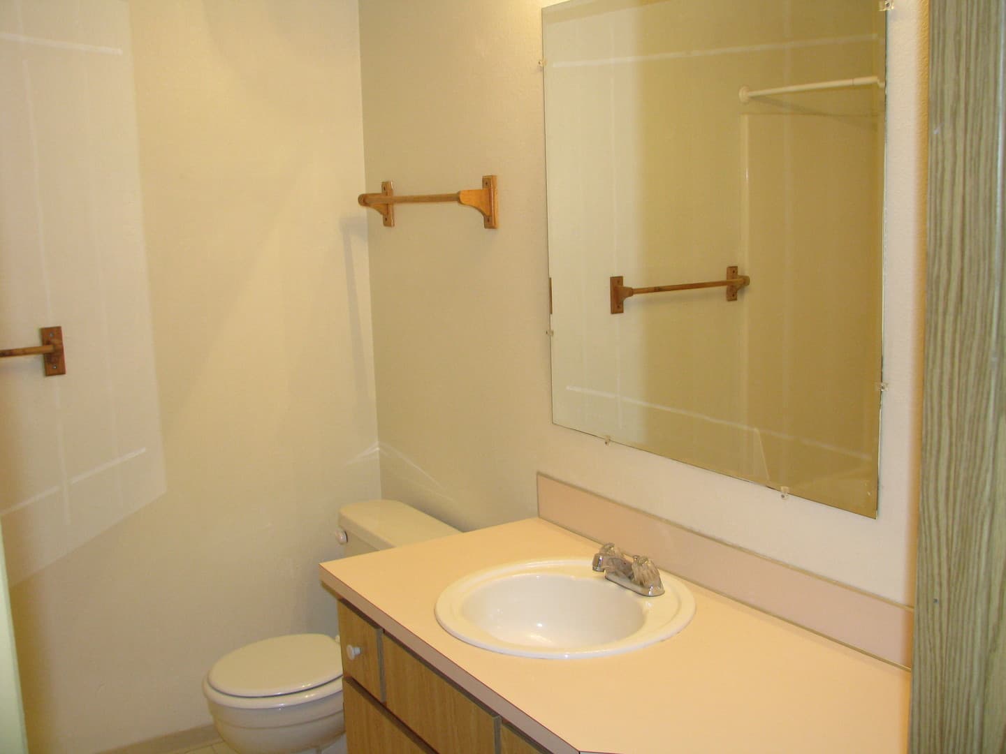 Keizer Apartment: 4263 Tiffany Place NE