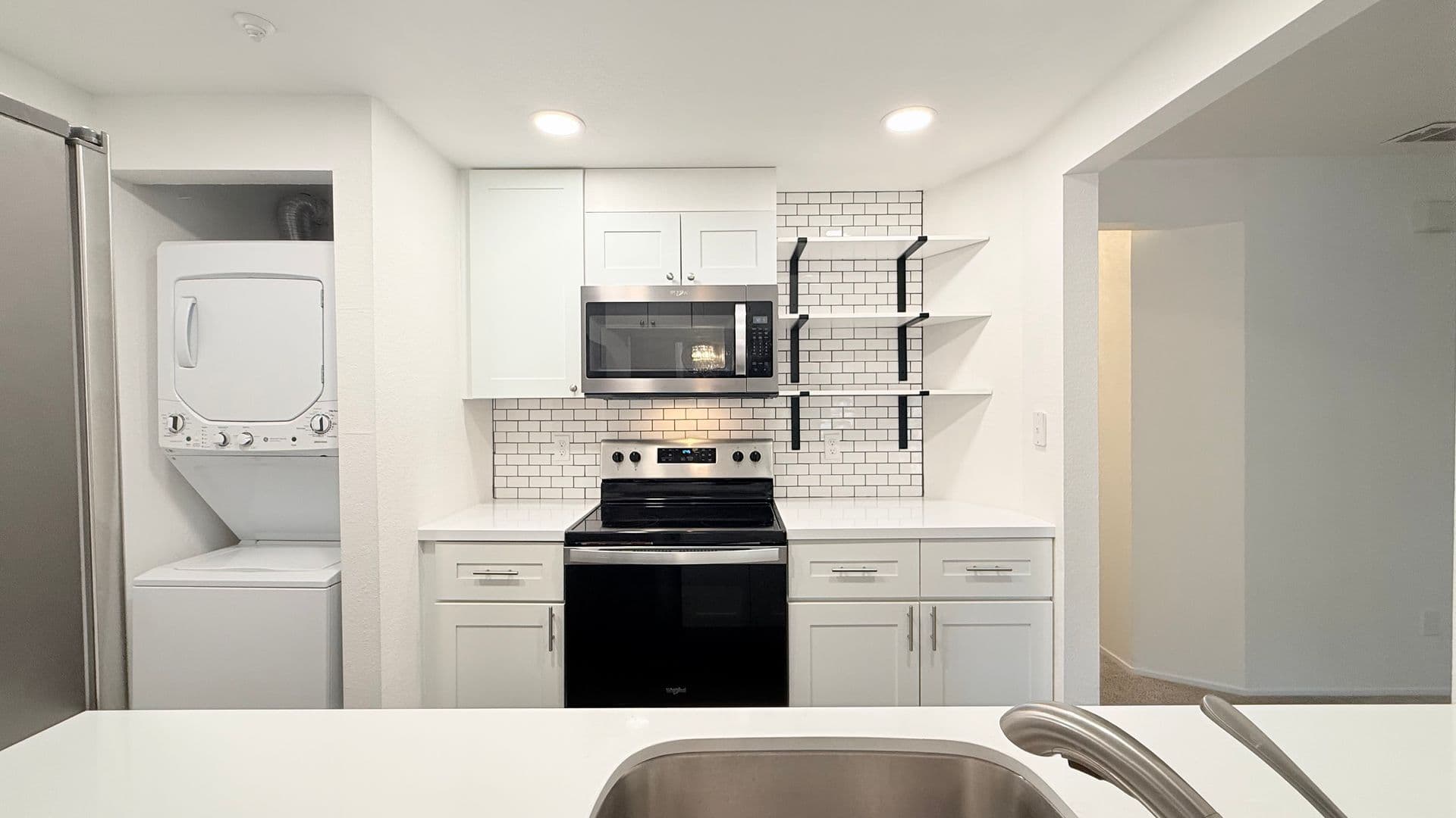Walnut Creek House: 2597 Oak Road #B