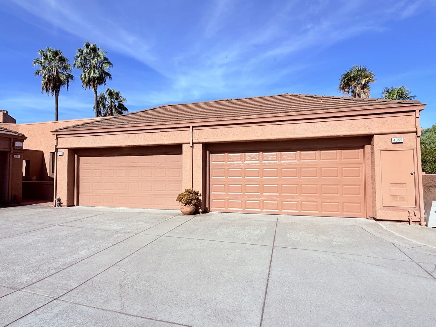 San Ramon Townhome: 4053 W. Lakeshore Drive