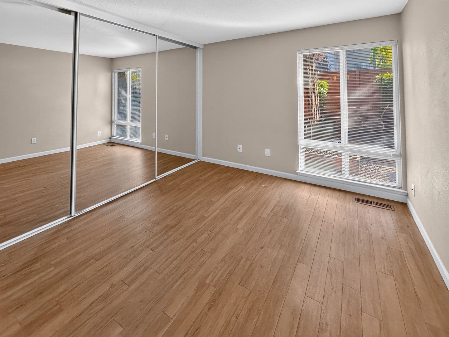 Walnut Creek Condo: 1578 Sunnyvale Avenue #43