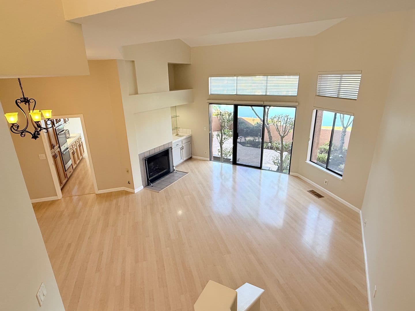 San Ramon Townhome: 4053 W. Lakeshore Drive