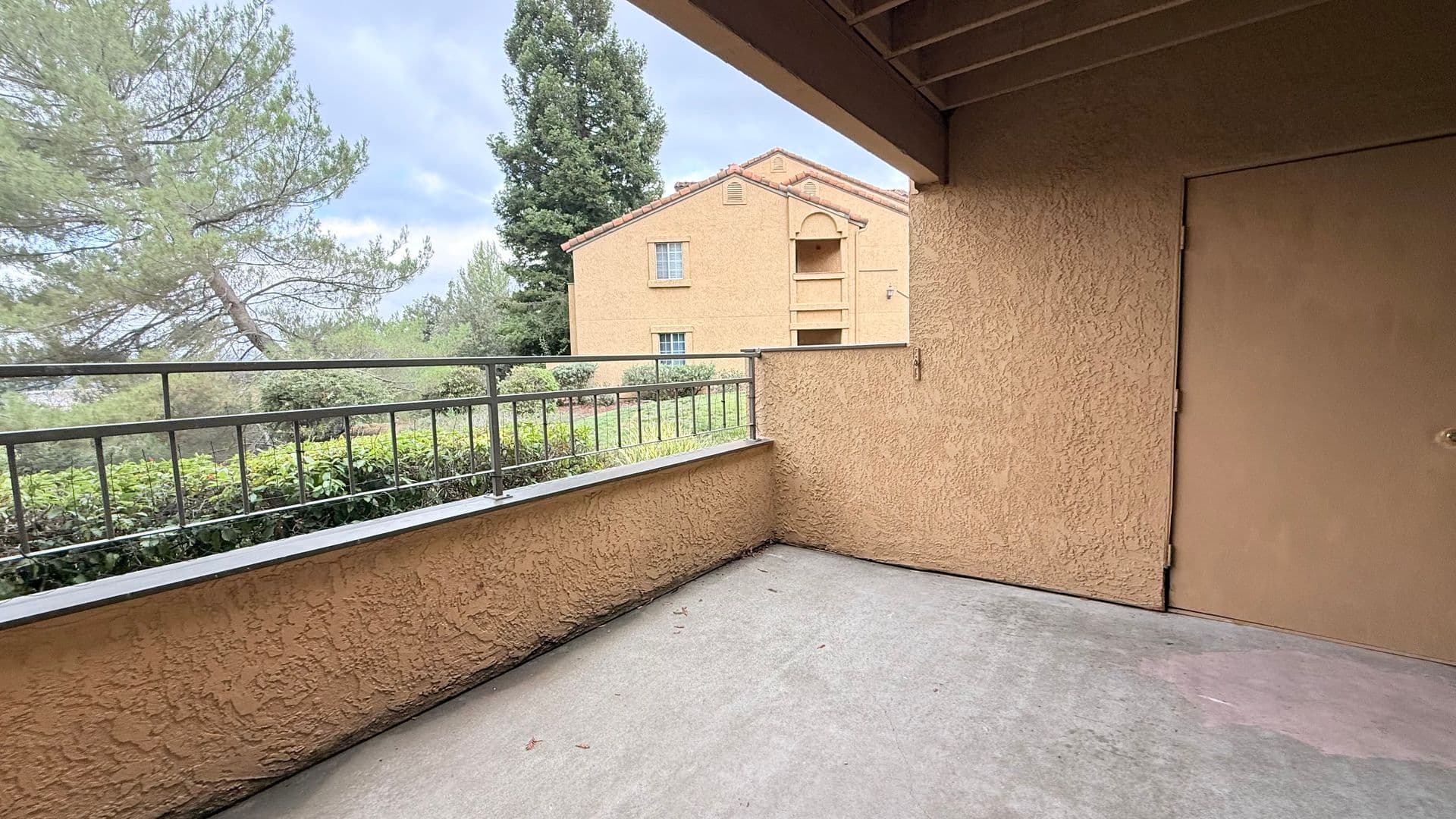San Ramon Condo: 705 Watson Canyon Court #100