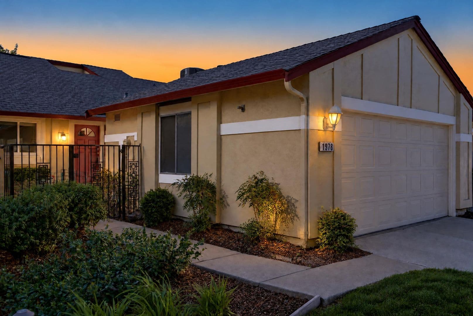 Walnut Creek Townhome: 1978 La Corso Court