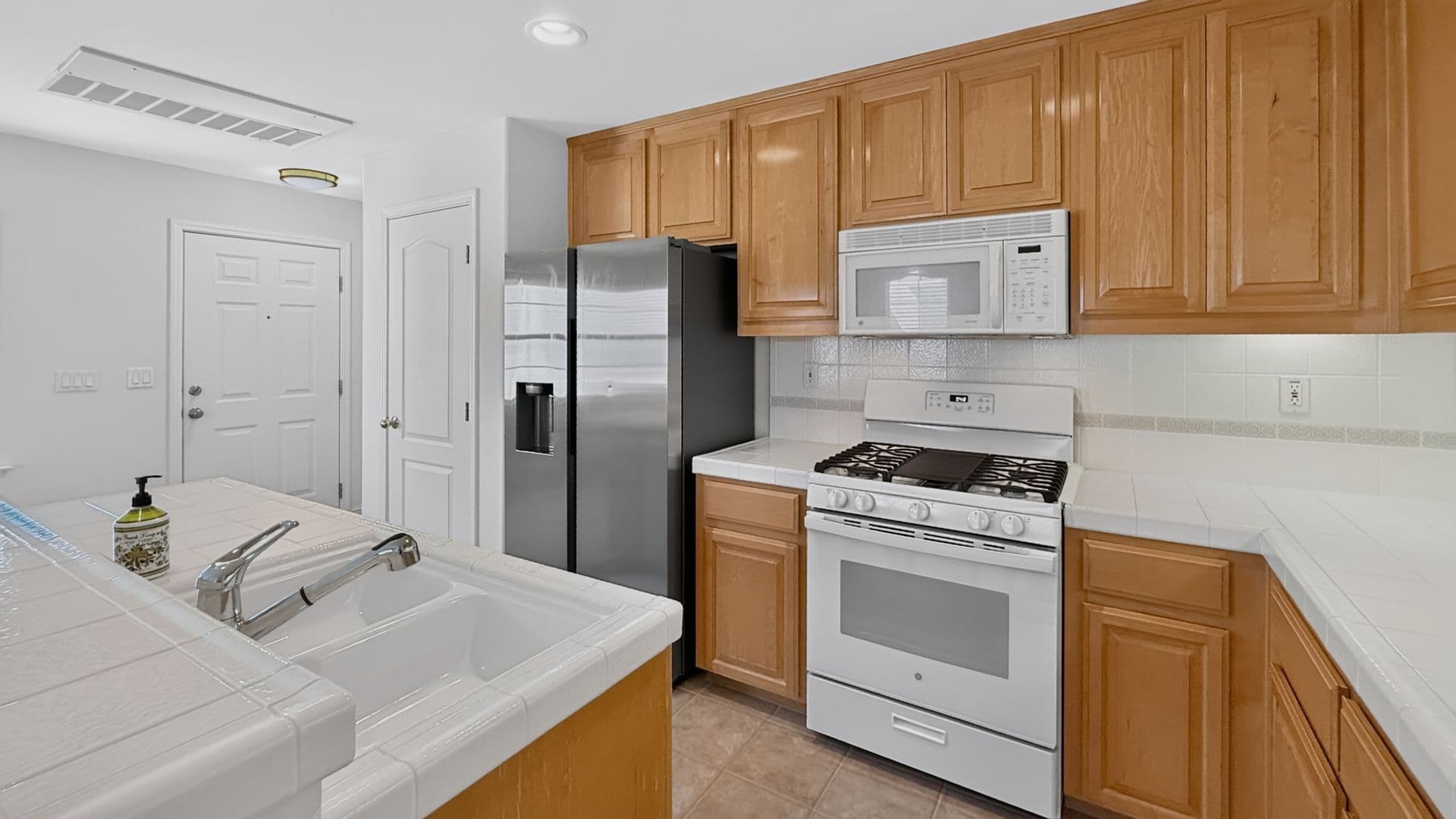 San Ramon House: 830 Pradera Way
