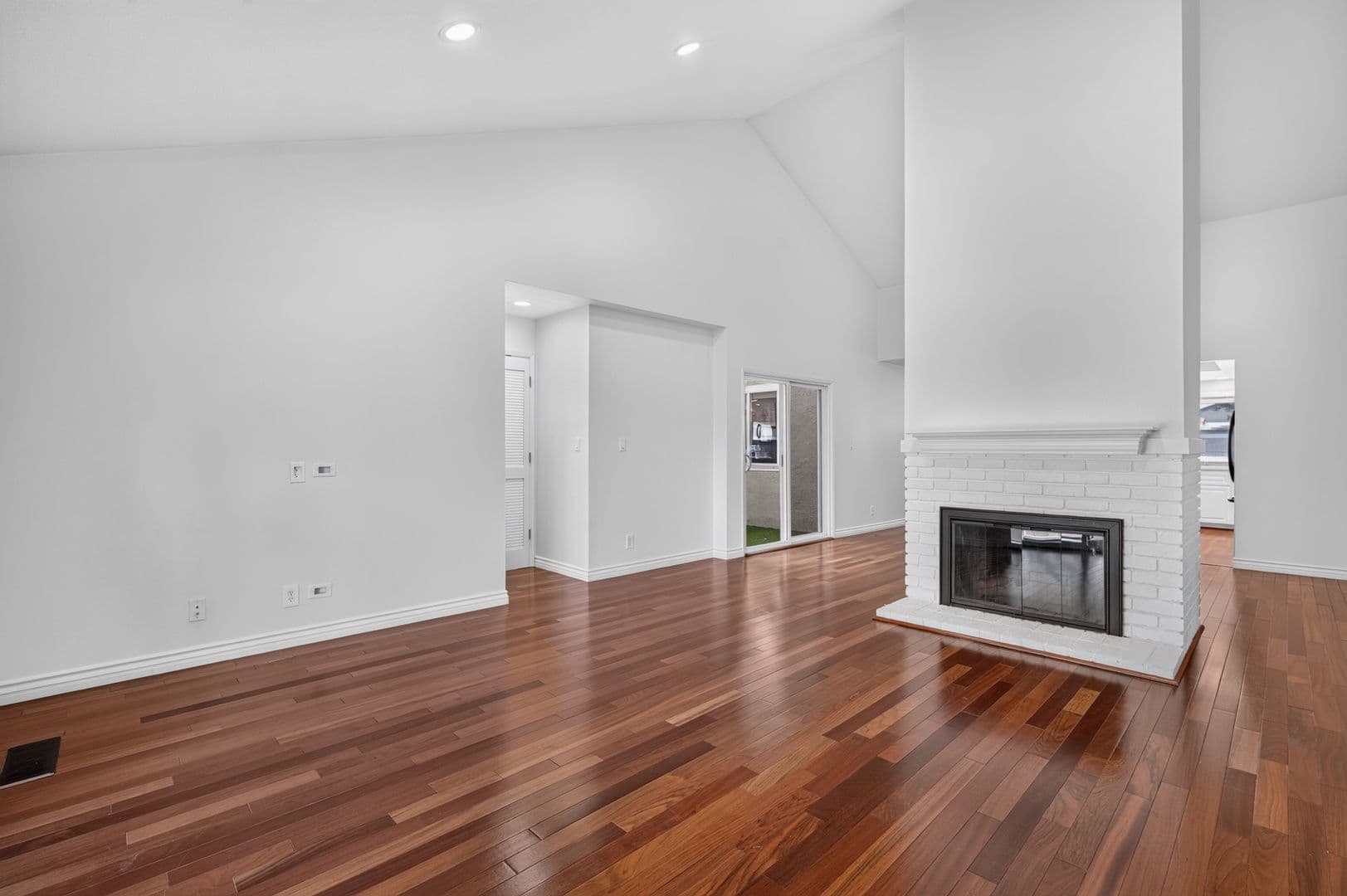 Walnut Creek Townhome: 1978 La Corso Court