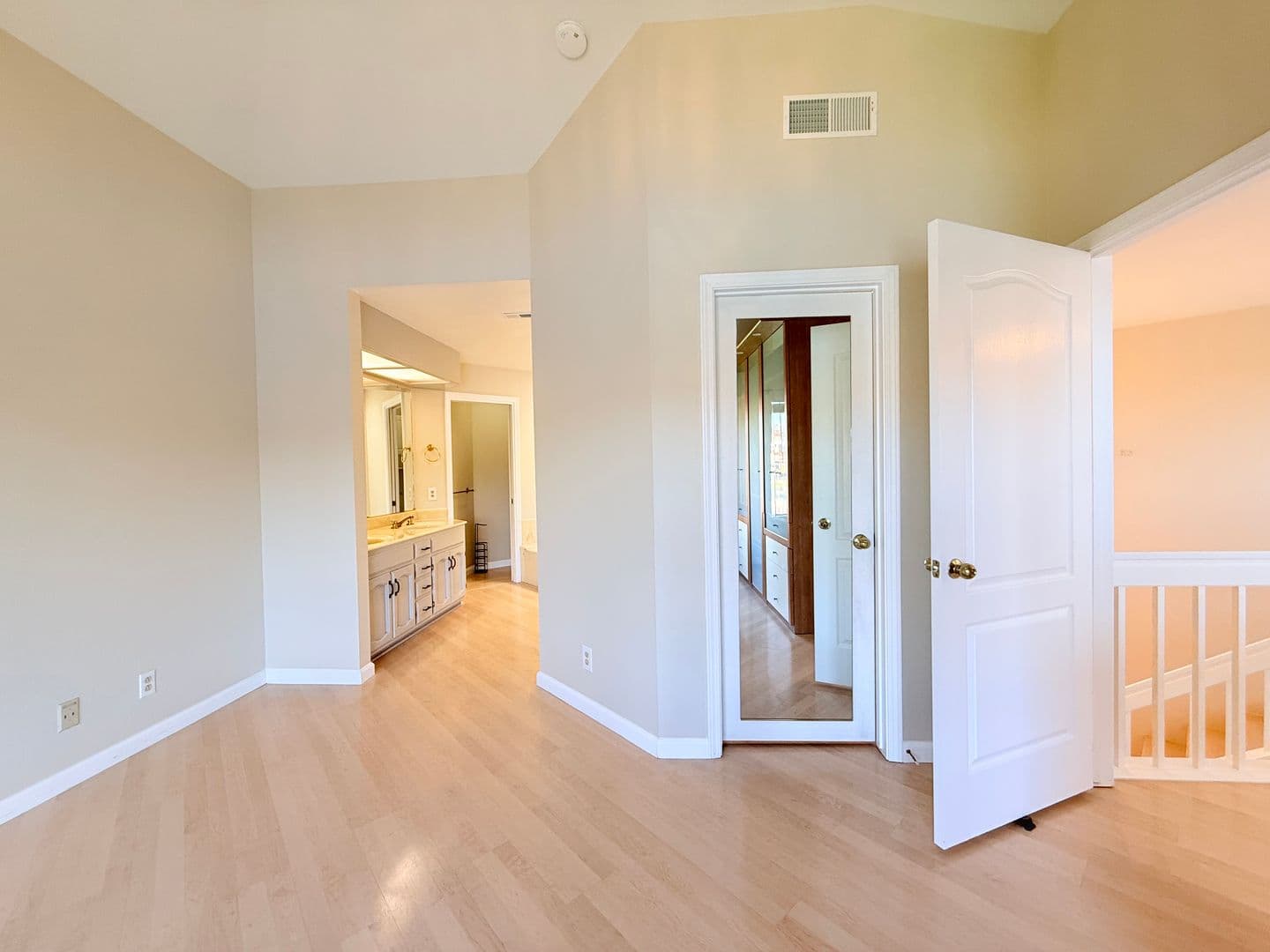 San Ramon Townhome: 4053 W. Lakeshore Drive