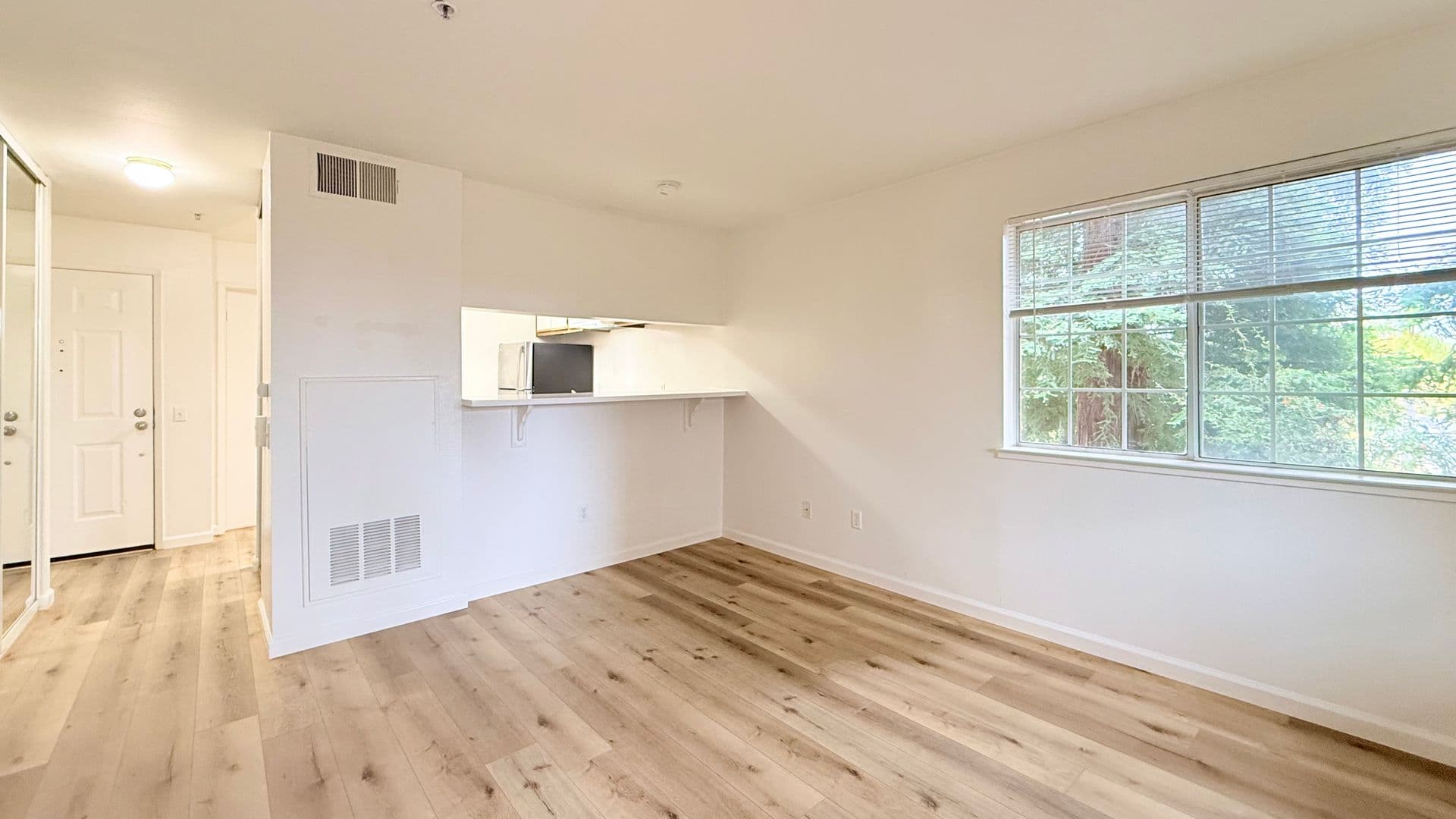 San Ramon Condo: 705 Watson Canyon Court #100
