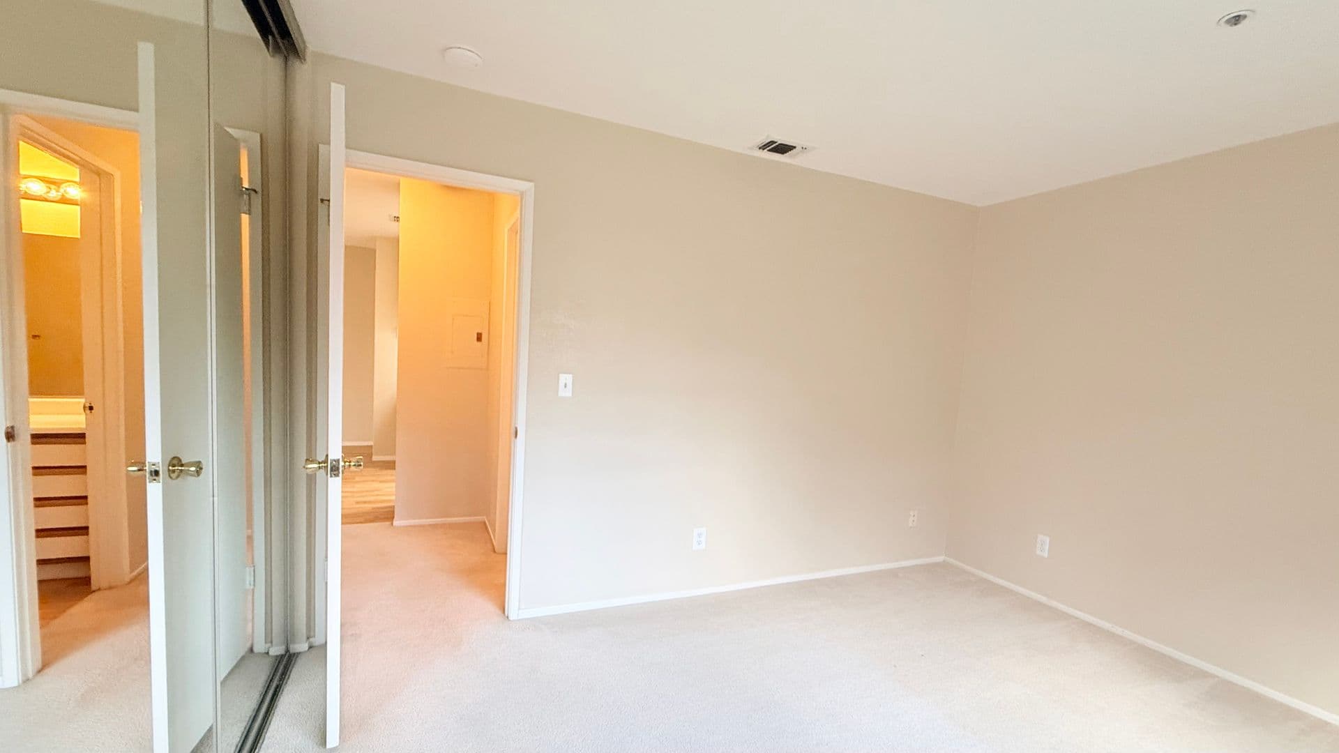 San Ramon Condo: 715 Watson Canyon Court, #206