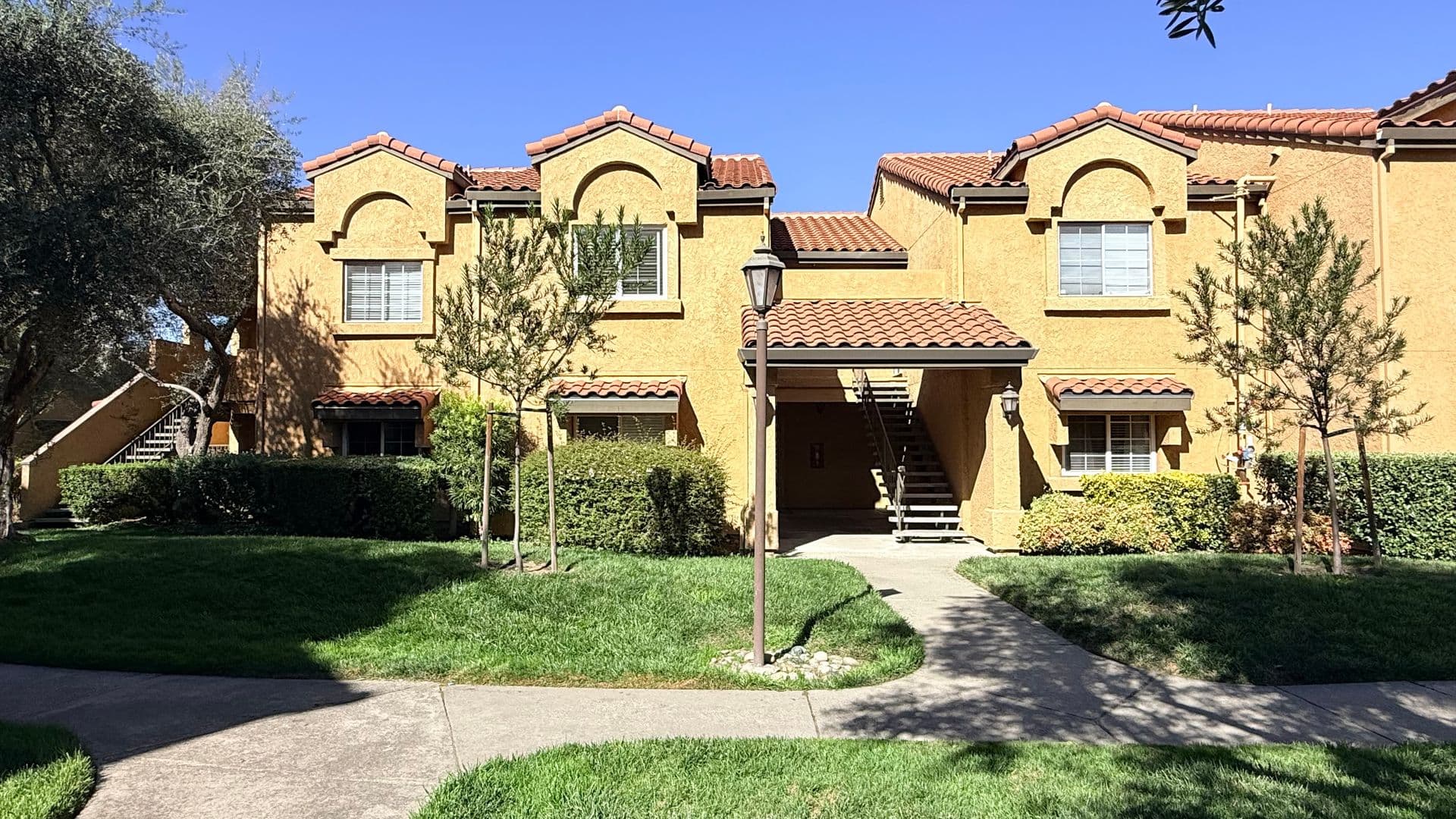 San Ramon Condo: 715 Watson Canyon Court, #206