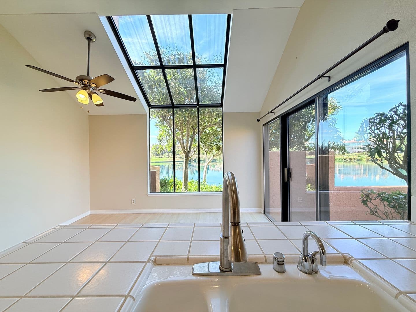 San Ramon Townhome: 4053 W. Lakeshore Drive