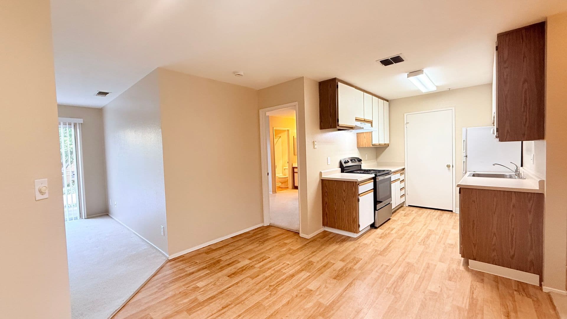 San Ramon Condo: 715 Watson Canyon Court, #206