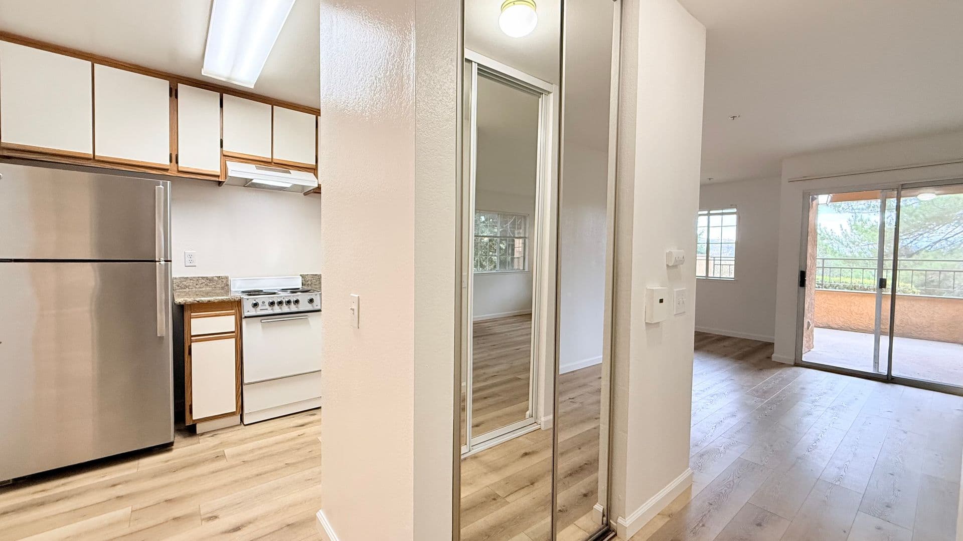 San Ramon Condo: 705 Watson Canyon Court #100