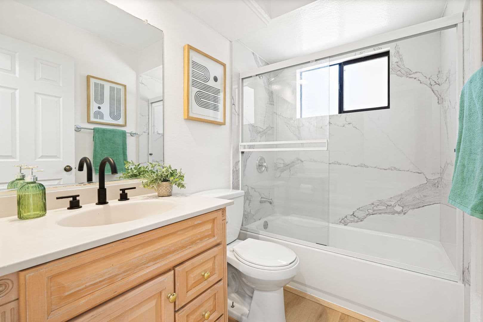 Walnut Creek House: 2542 Mockingbird Hill Road