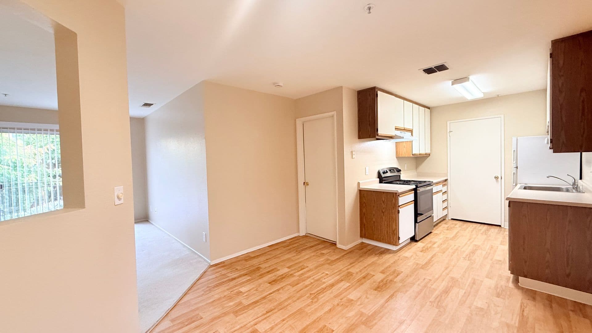 San Ramon Condo: 715 Watson Canyon Court, #206