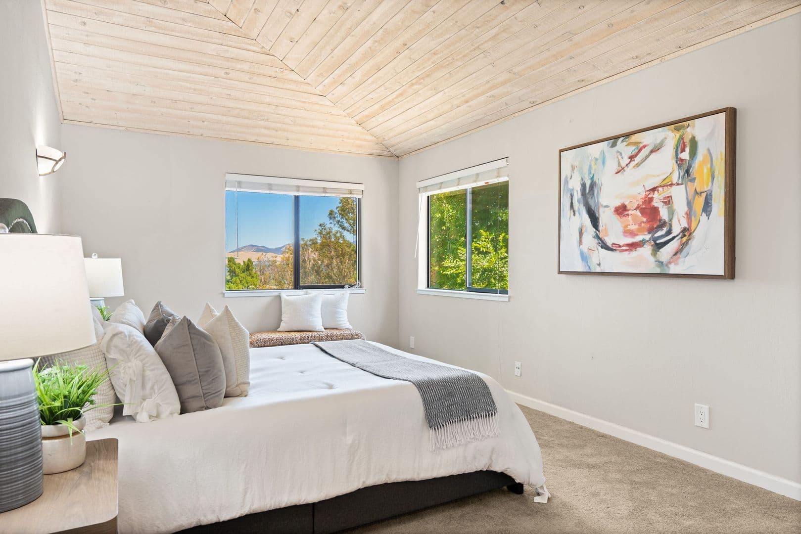 Walnut Creek House: 2542 Mockingbird Hill Road
