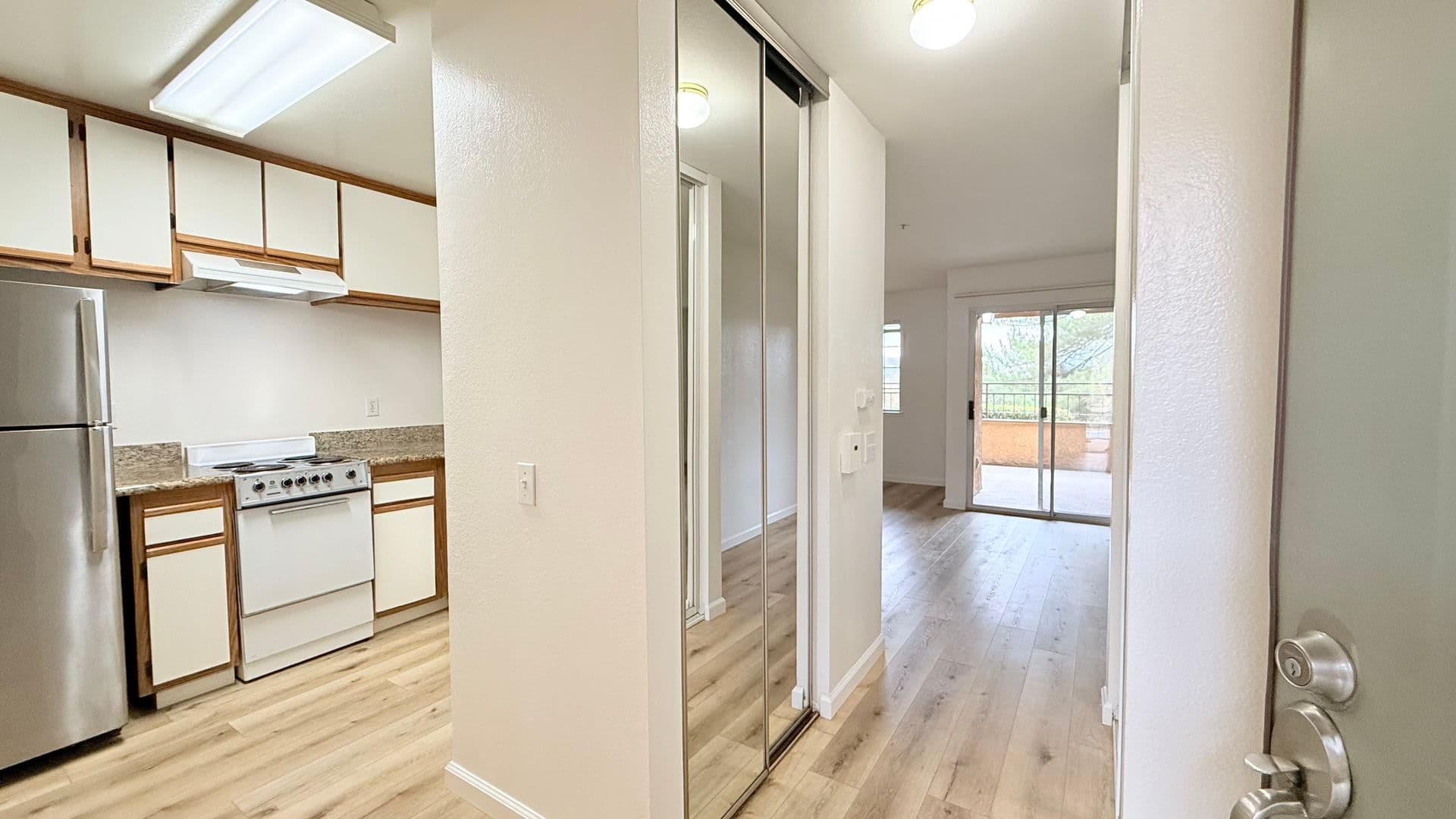 San Ramon Condo: 705 Watson Canyon Court #100