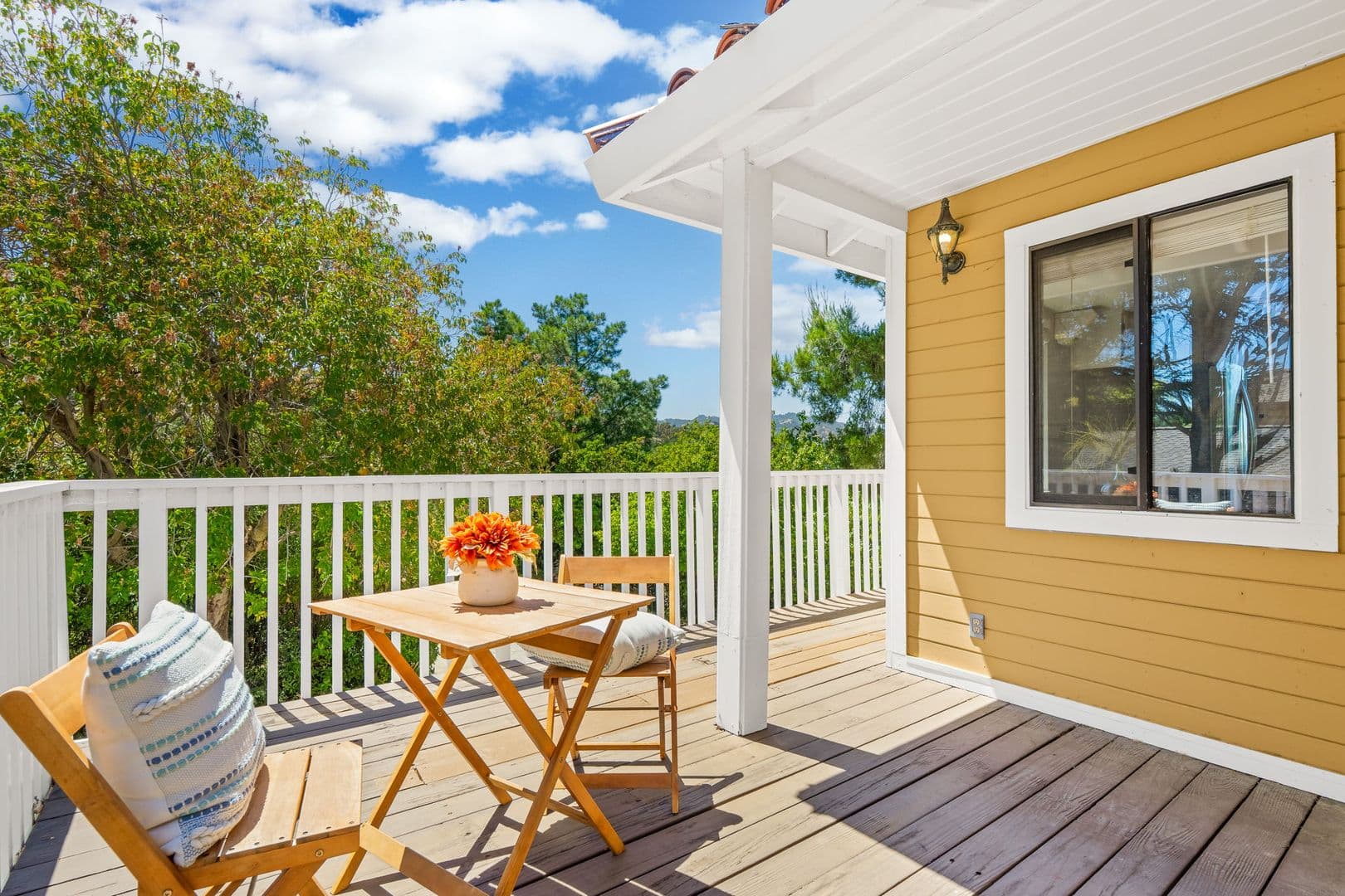 Walnut Creek House: 2542 Mockingbird Hill Road