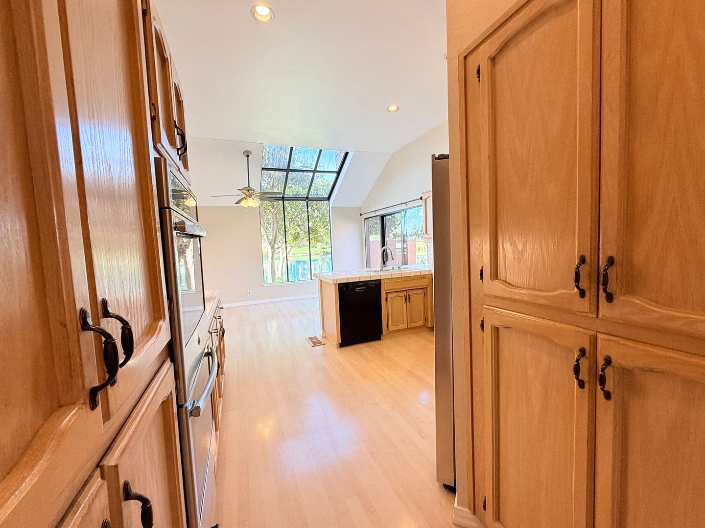 San Ramon Townhome: 4053 W. Lakeshore Drive